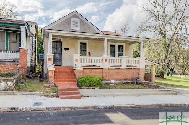 view of front of property with a porch