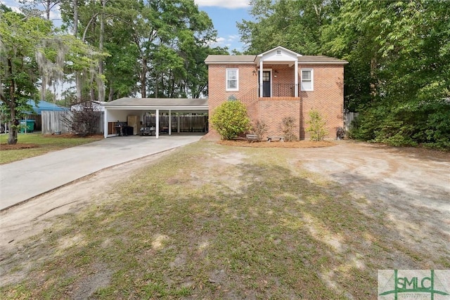 view of front of house featuring a carport