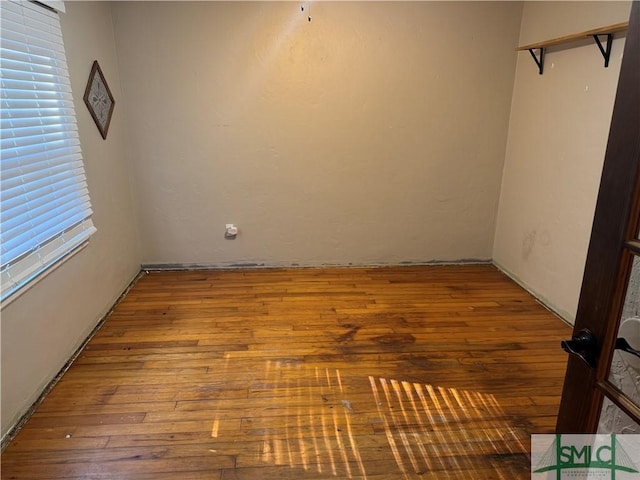 unfurnished room with light hardwood / wood-style floors