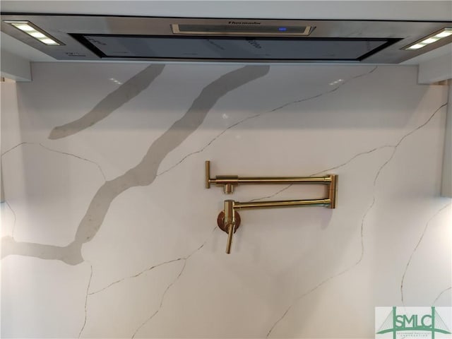 details featuring stone countertops