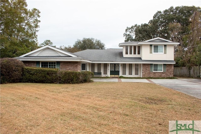 view of front of home with a front yard