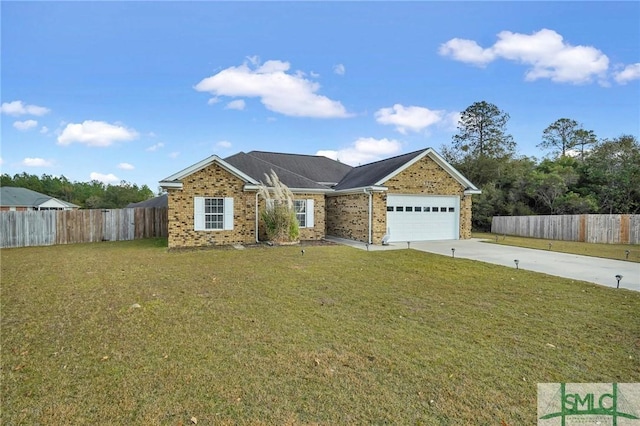 view of front facade featuring a front yard and a garage