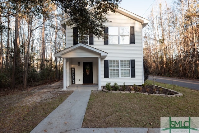 front of property featuring a front yard