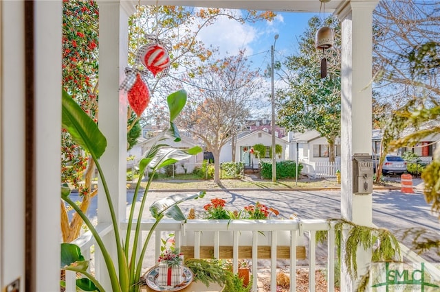 balcony featuring covered porch