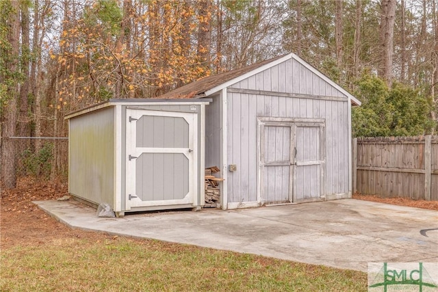 view of outbuilding