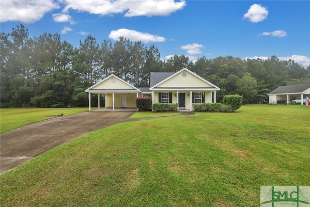 view of front of property featuring a carport, covered porch, and a front yard