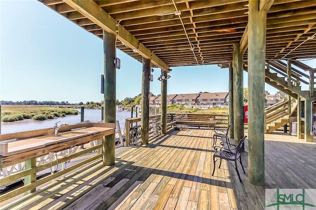 dock area featuring a water view