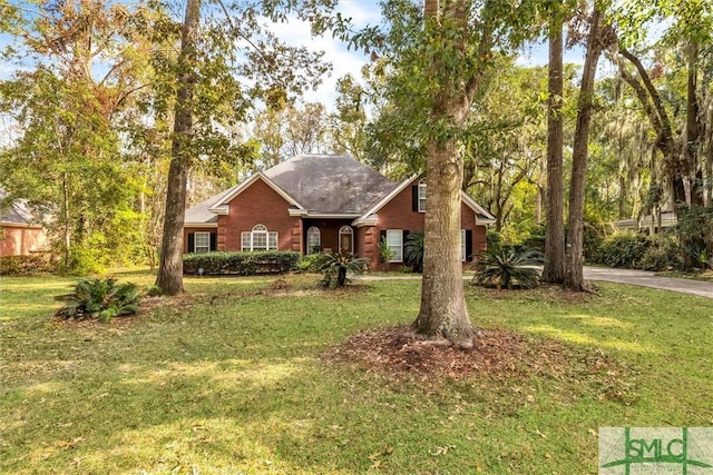 view of front of house with a front yard