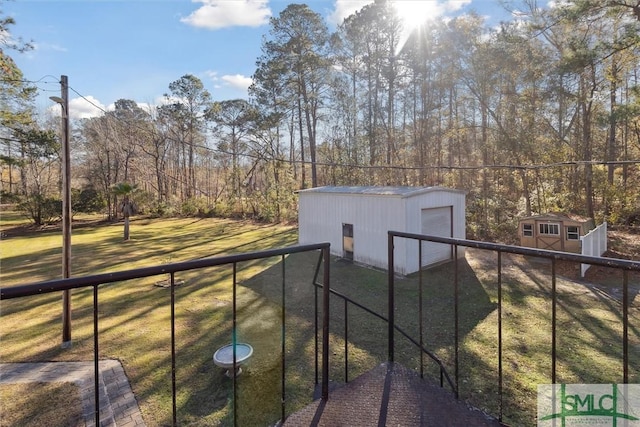 exterior space featuring a lawn