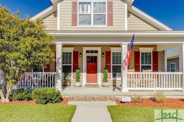 view of front facade featuring a porch