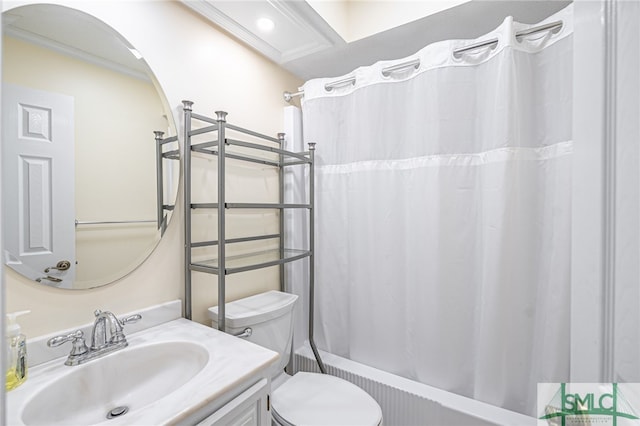 full bathroom featuring crown molding, shower / tub combo with curtain, vanity, and toilet