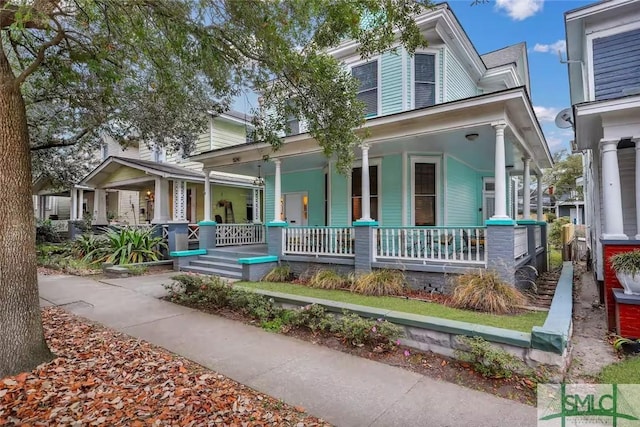 view of front of house with a porch