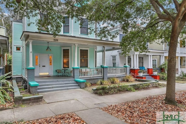 view of front of house with a porch