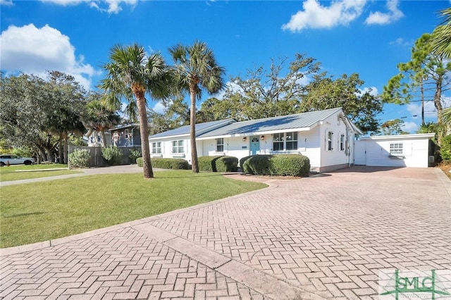 ranch-style house with a front yard