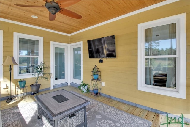 view of patio with ceiling fan