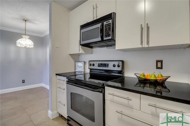 kitchen featuring hanging light fixtures, stainless steel electric range, crown molding, and white cabinetry