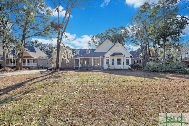 view of front of home with a front yard