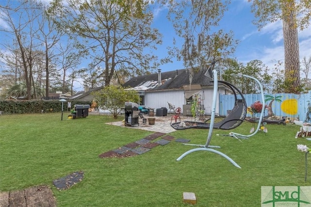 view of yard with a patio area