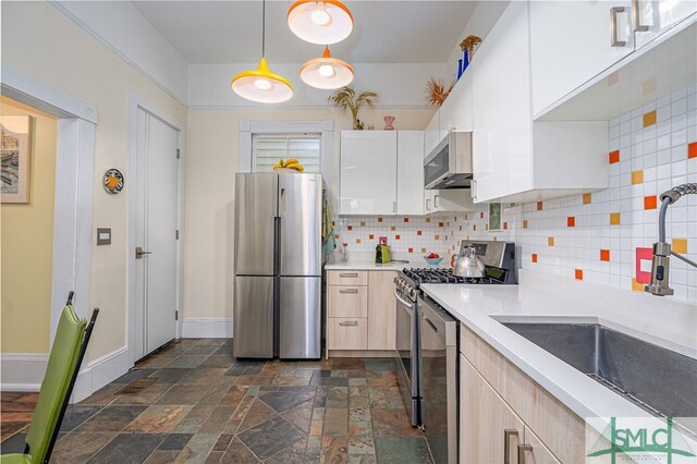 524 E Henry St, Savannah, GA 31401 - photo 19