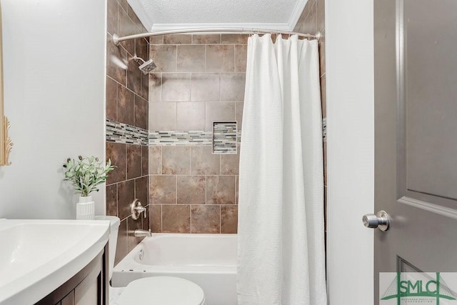 full bathroom featuring sink, toilet, crown molding, a textured ceiling, and shower / bath combo with shower curtain