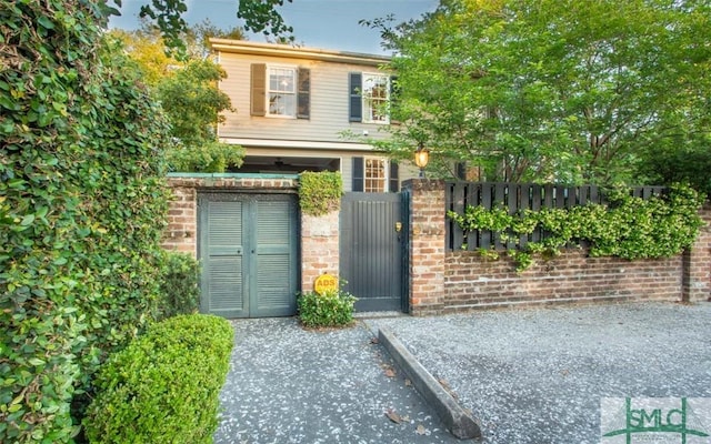 view of front of home