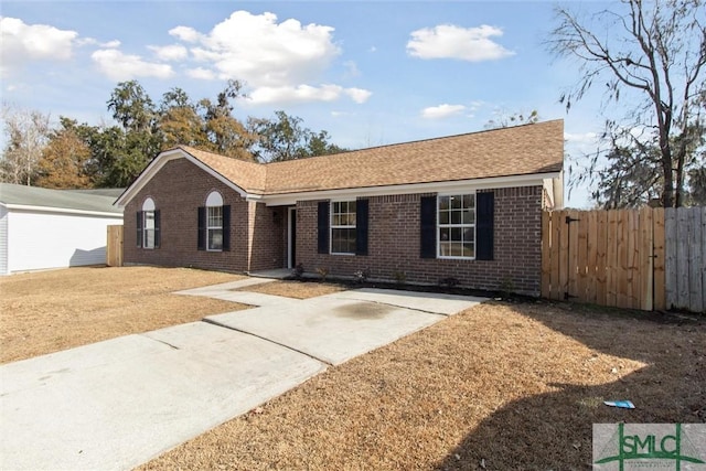 ranch-style house featuring a patio