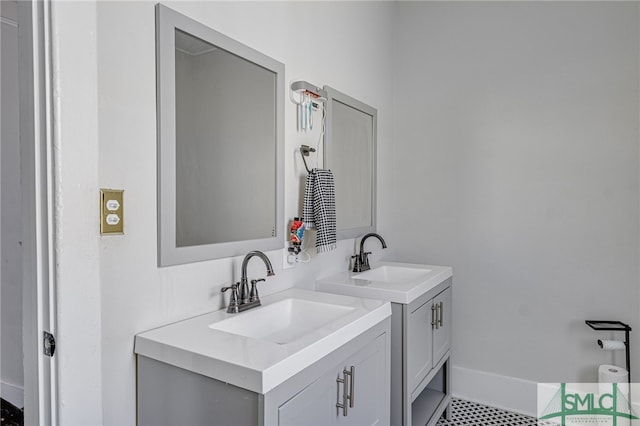 bathroom with vanity