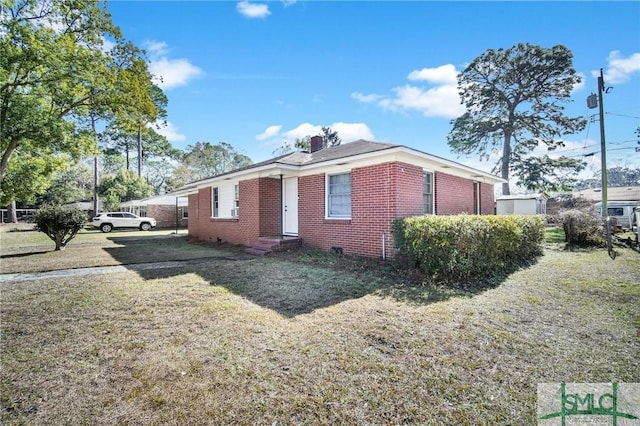 view of front of house with a front yard