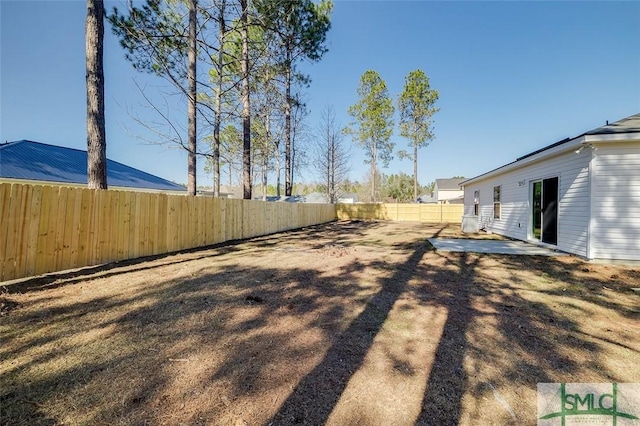 view of yard featuring a patio