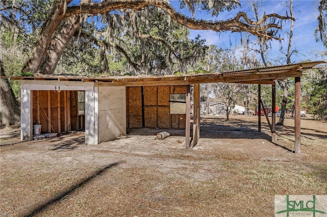 view of outbuilding