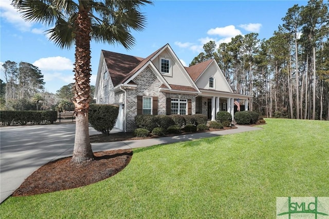 view of front of house with a front yard