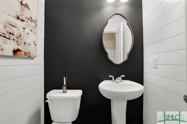 1001 Easthaven Blvd, Pooler, GA 31322 - bathroom featuring toilet and wood walls