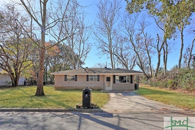 ranch-style house with a front yard