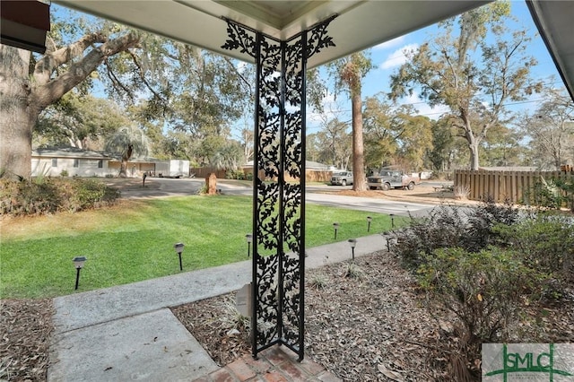 101 Cromwell Ct, Savannah, GA 31410 - view of yard with fence