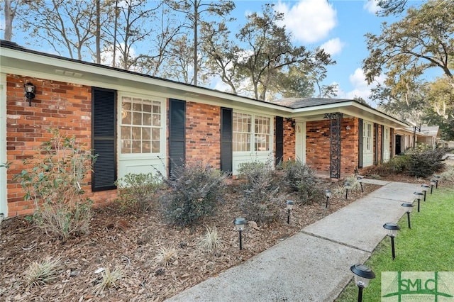 101 Cromwell Ct, Savannah, GA 31410 - view of side of home with brick siding