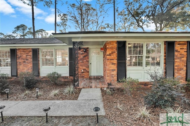 101 Cromwell Ct, Savannah, GA 31410 - view of front facade with brick siding