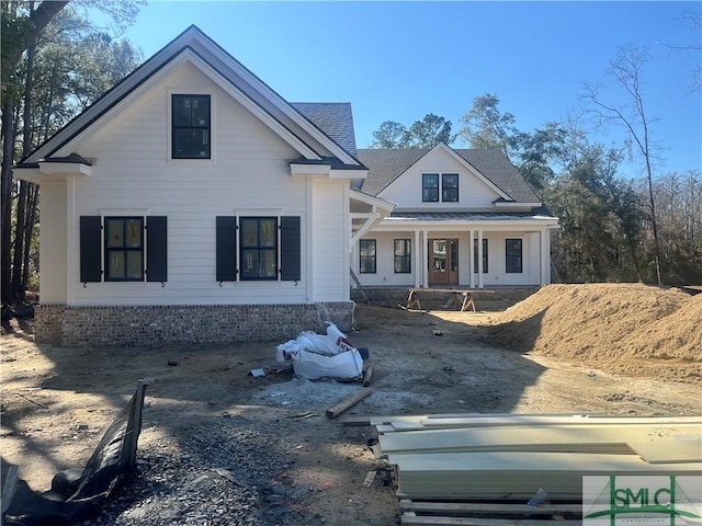 view of front of home with covered porch