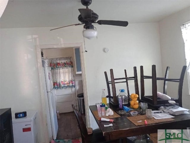 dining area featuring a ceiling fan