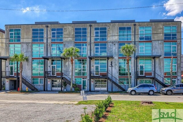 555 Berrien St Unit B, Savannah, GA 31401 - view of property