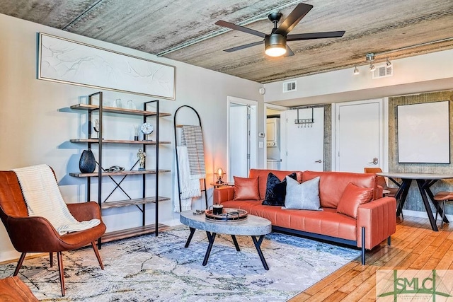 555 Berrien St Unit B, Savannah, GA 31401 - photo 2