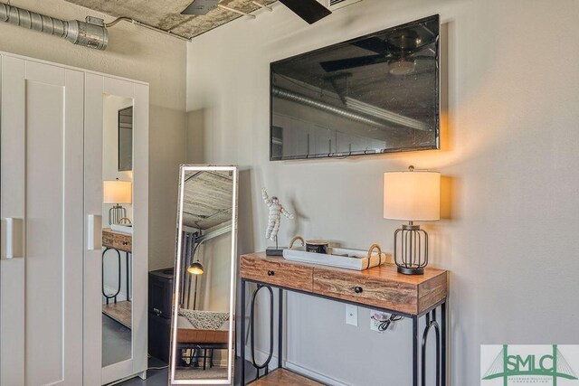 555 Berrien St Unit B, Savannah, GA 31401 - interior space