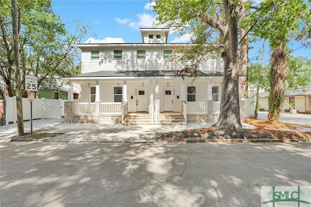 view of front of house with covered porch