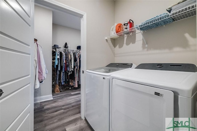 100 Sweetwater Cir, Rincon, GA 31326 - washroom featuring dark hardwood / wood-style floors and washer and dryer