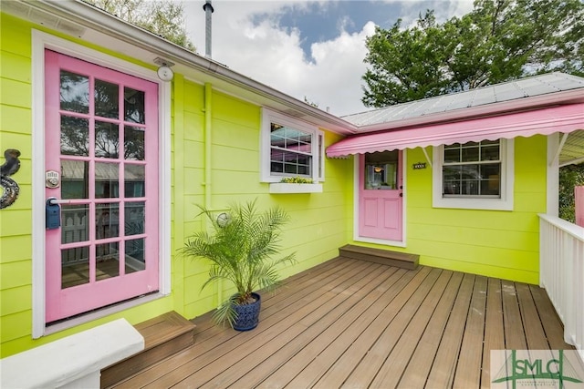 115 2nd Ave, Tybee Island, GA 31328 - view of wooden deck