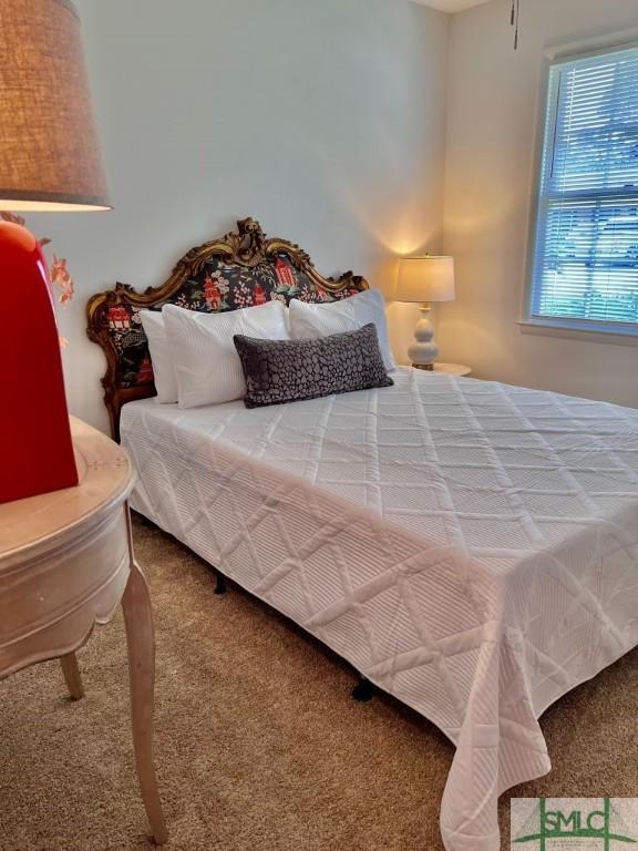 bedroom with carpet flooring