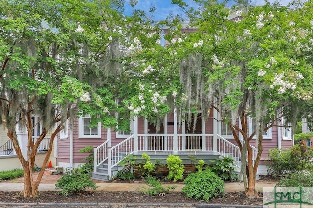 view of front of house