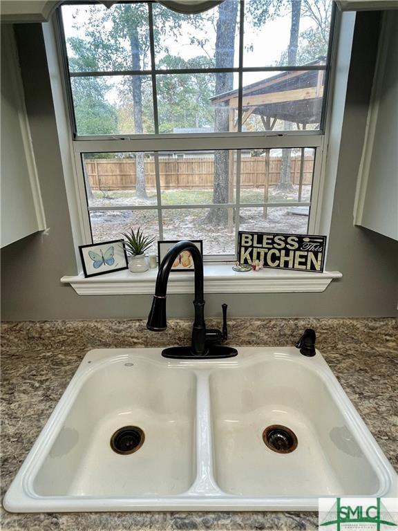 room details featuring sink