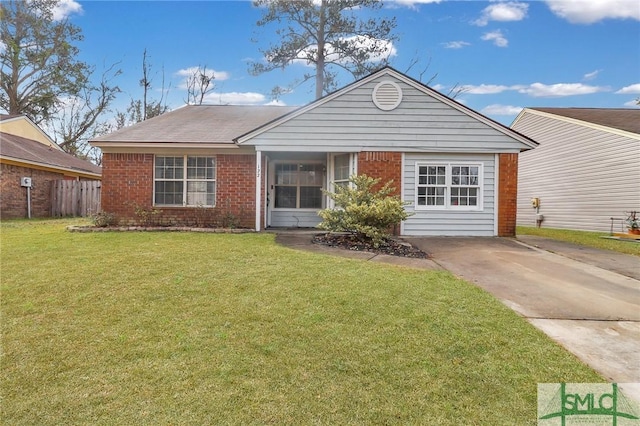 view of front of house with a front lawn