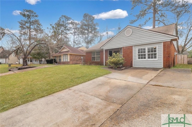 view of front of property with a front yard