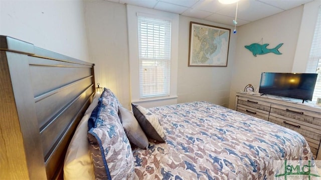 403 13th St, Tybee Island, GA 31328 - bedroom featuring a drop ceiling